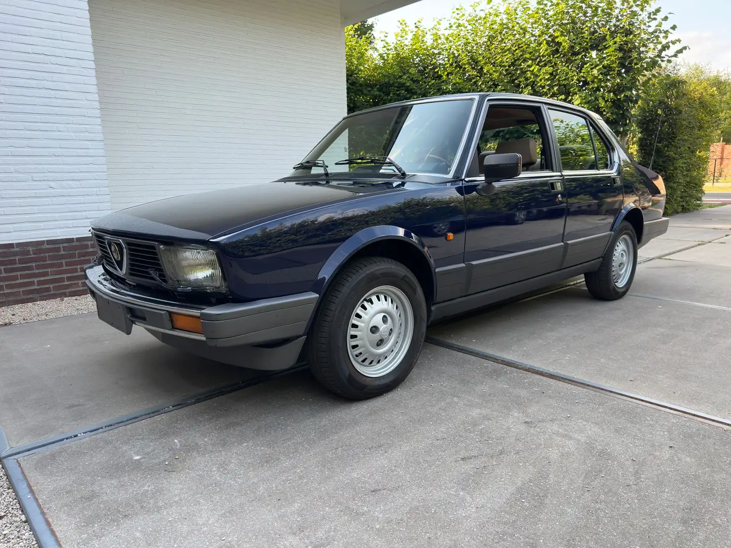 Alfa Romeo Alfetta 2000 Lusso Azul - 1