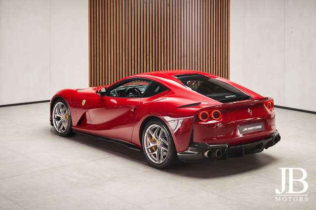 Ferrari 812 Superfast Carbon LED Lift Racing Seats