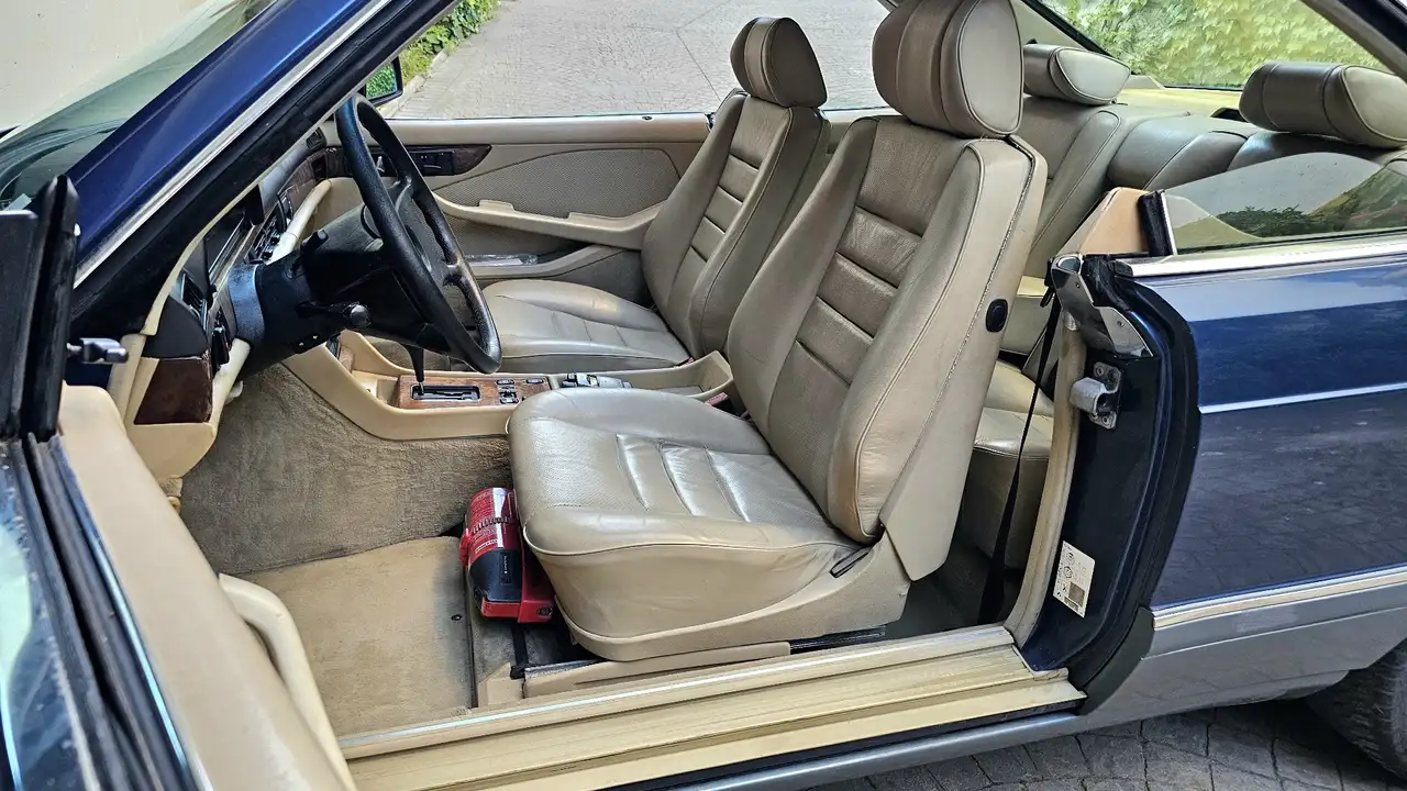 Mercedes-Benz 560 SEC, ROSTFREI, SCHECKHEFT, TOP ANGEBOT, foto 7