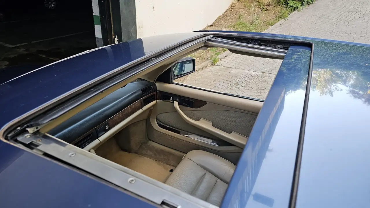 Mercedes-Benz 560 SEC, ROSTFREI, SCHECKHEFT, TOP ANGEBOT, foto 6