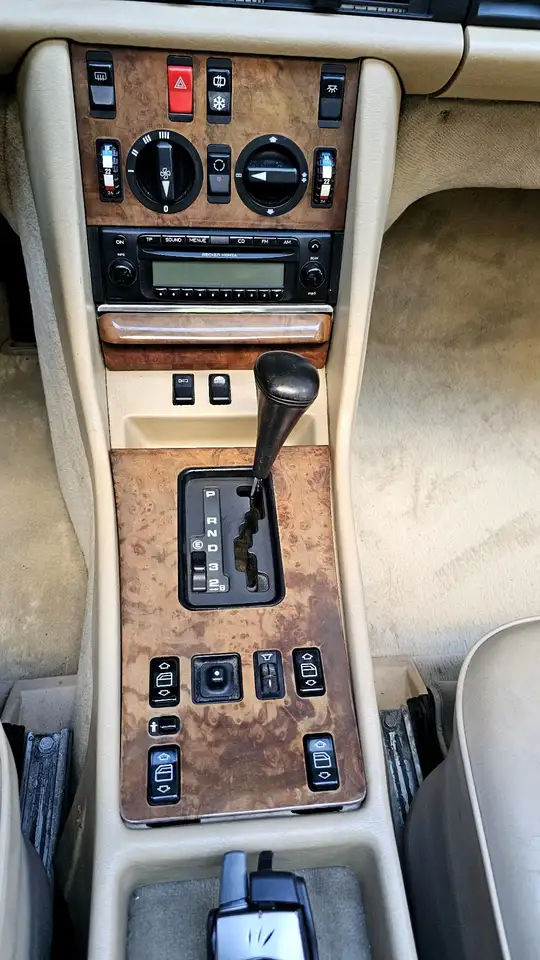 Mercedes-Benz 560 SEC, ROSTFREI, SCHECKHEFT, TOP ANGEBOT, foto 9
