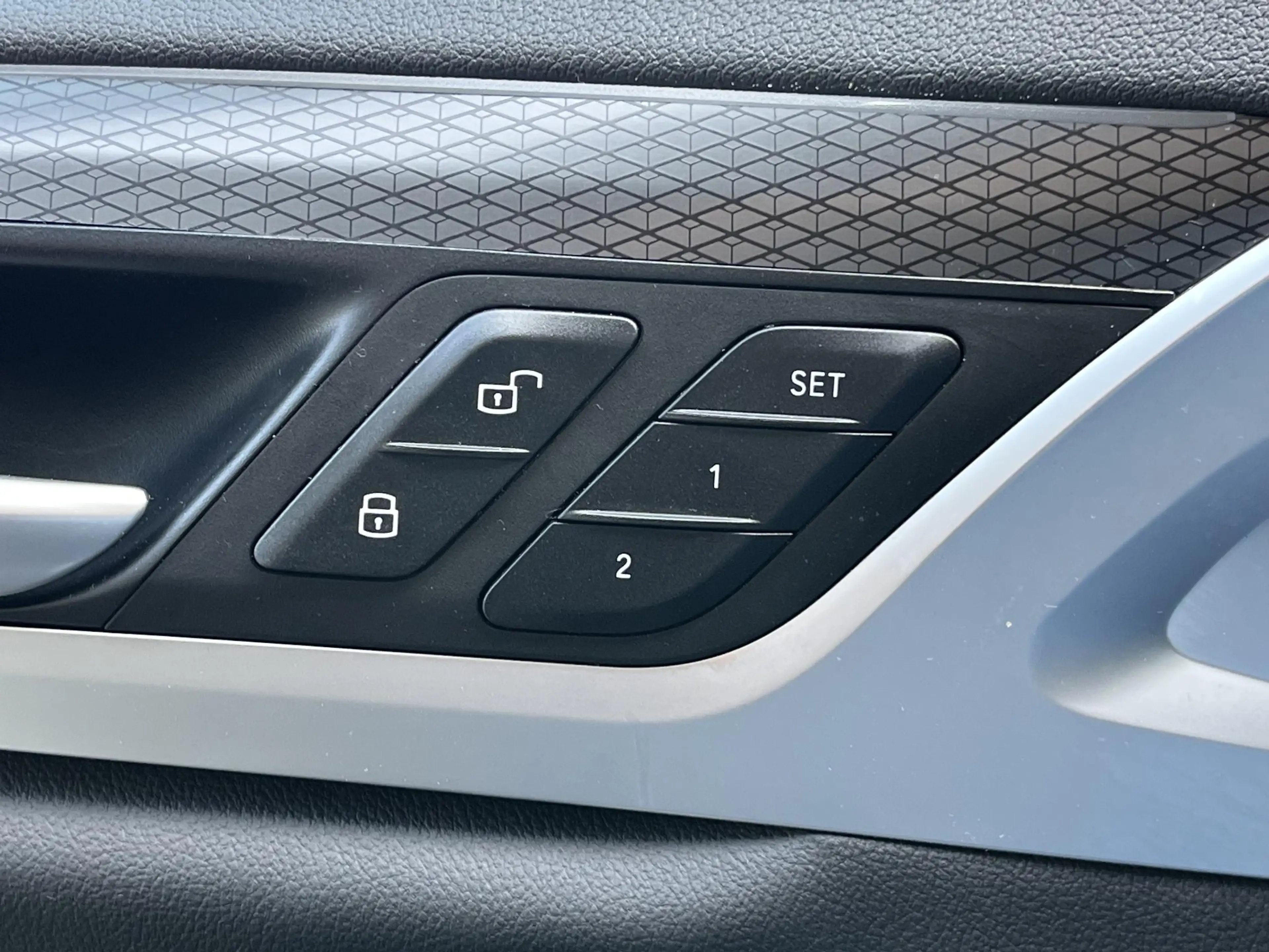 BMW X3 xDrive30e High Executive — photo 7