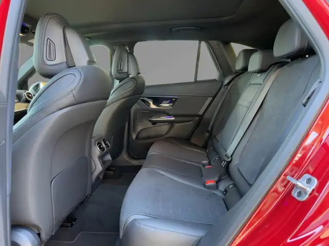 Mercedes-Benz GLC 220 d 4M AMG-Line NP: 85.248 DISTR LRHZG PANO Ansicht 9