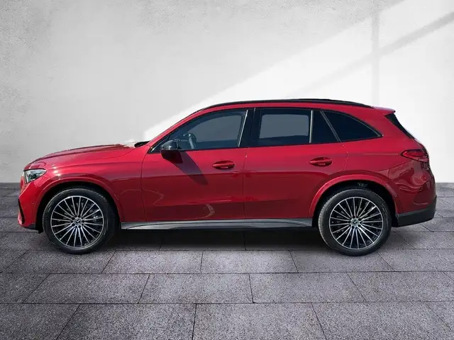 Mercedes-Benz GLC 220 d 4M AMG-Line NP: 85.248 DISTR LRHZG PANO Ansicht 3