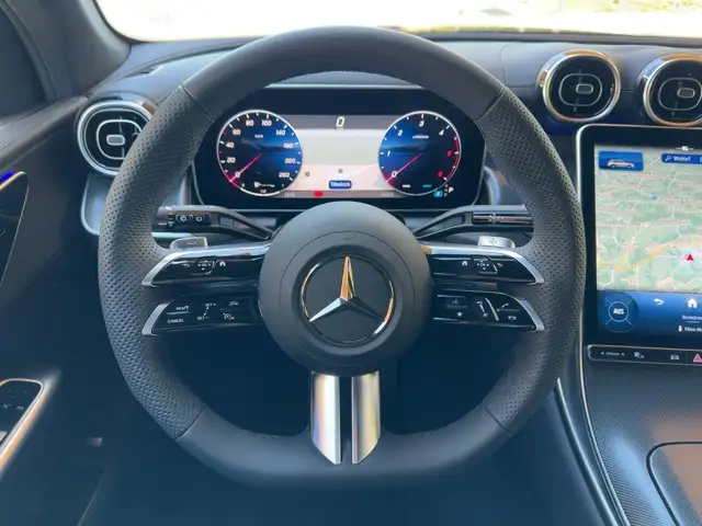 Mercedes-Benz GLC 220 d 4M AMG-Line NP: 85.248 DISTR LRHZG PANO Ansicht 11