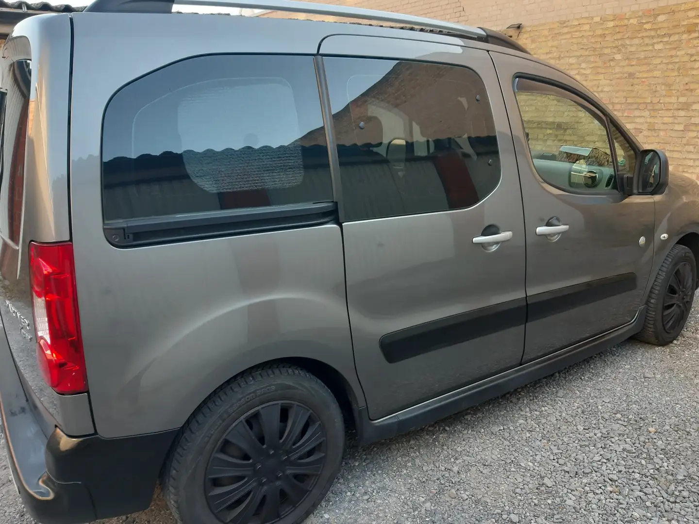 Peugeot Partner Tepee HDi FAP 110 Outdoor - 1