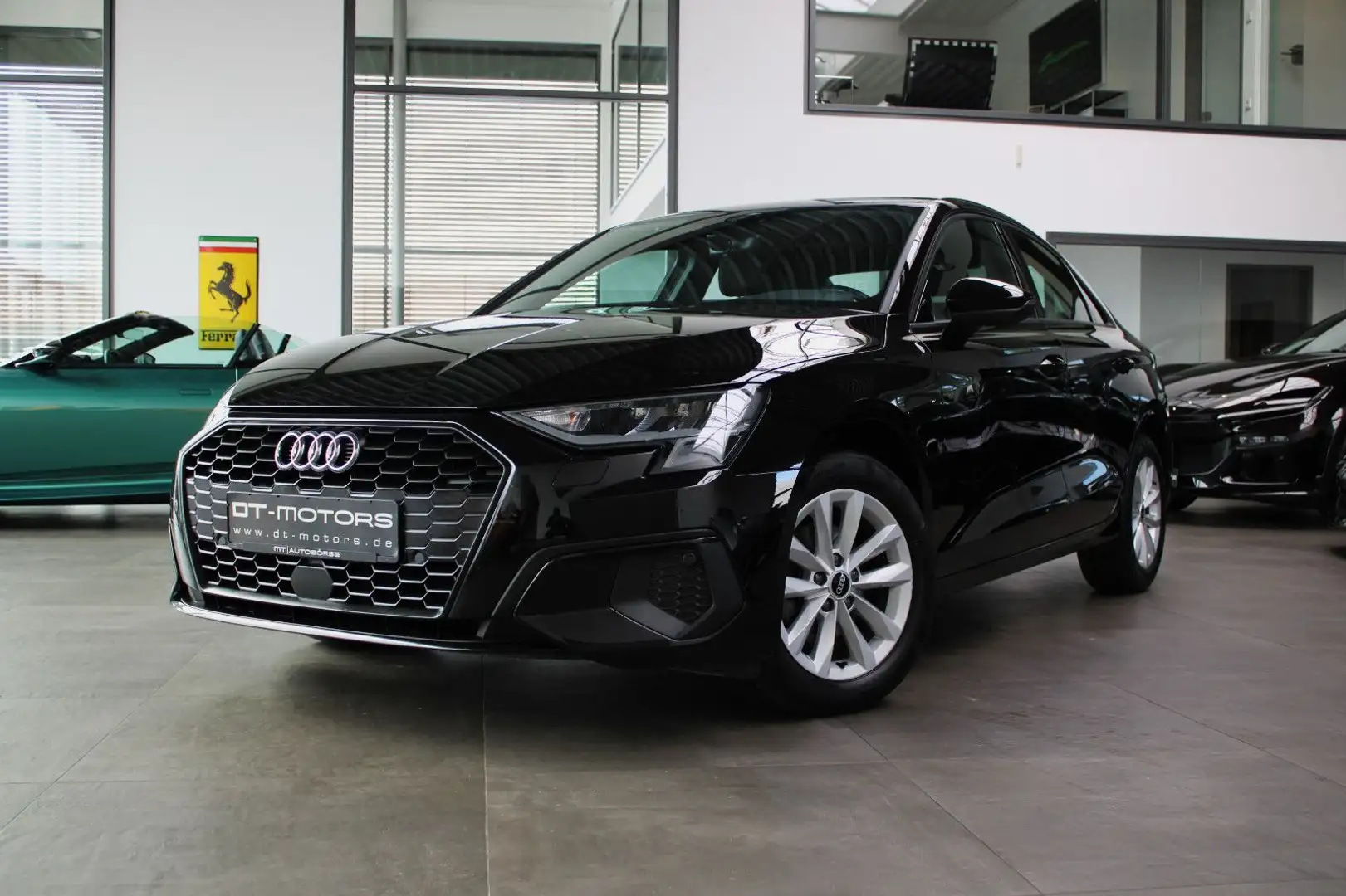 Audi A3 Limousine 30 TDI 1.Hand/Virtual/Navi/Led´s Schwarz - 1
