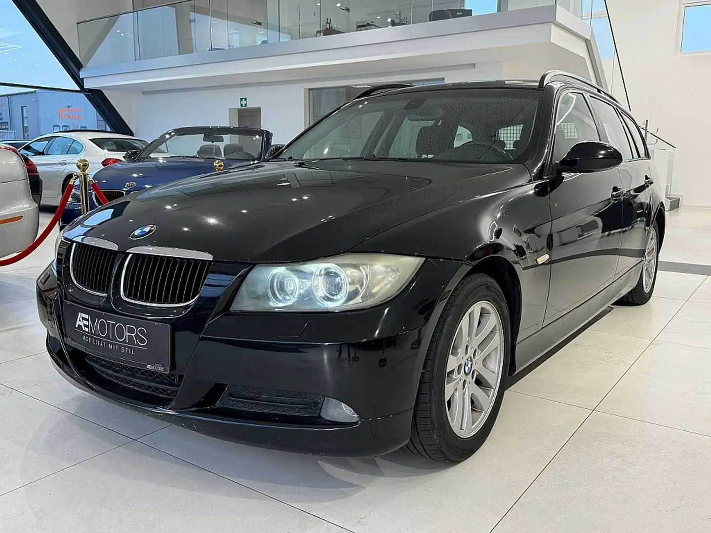 BMW 320 d *KREDIT*PICKERL 04/26* Schwarz - 1