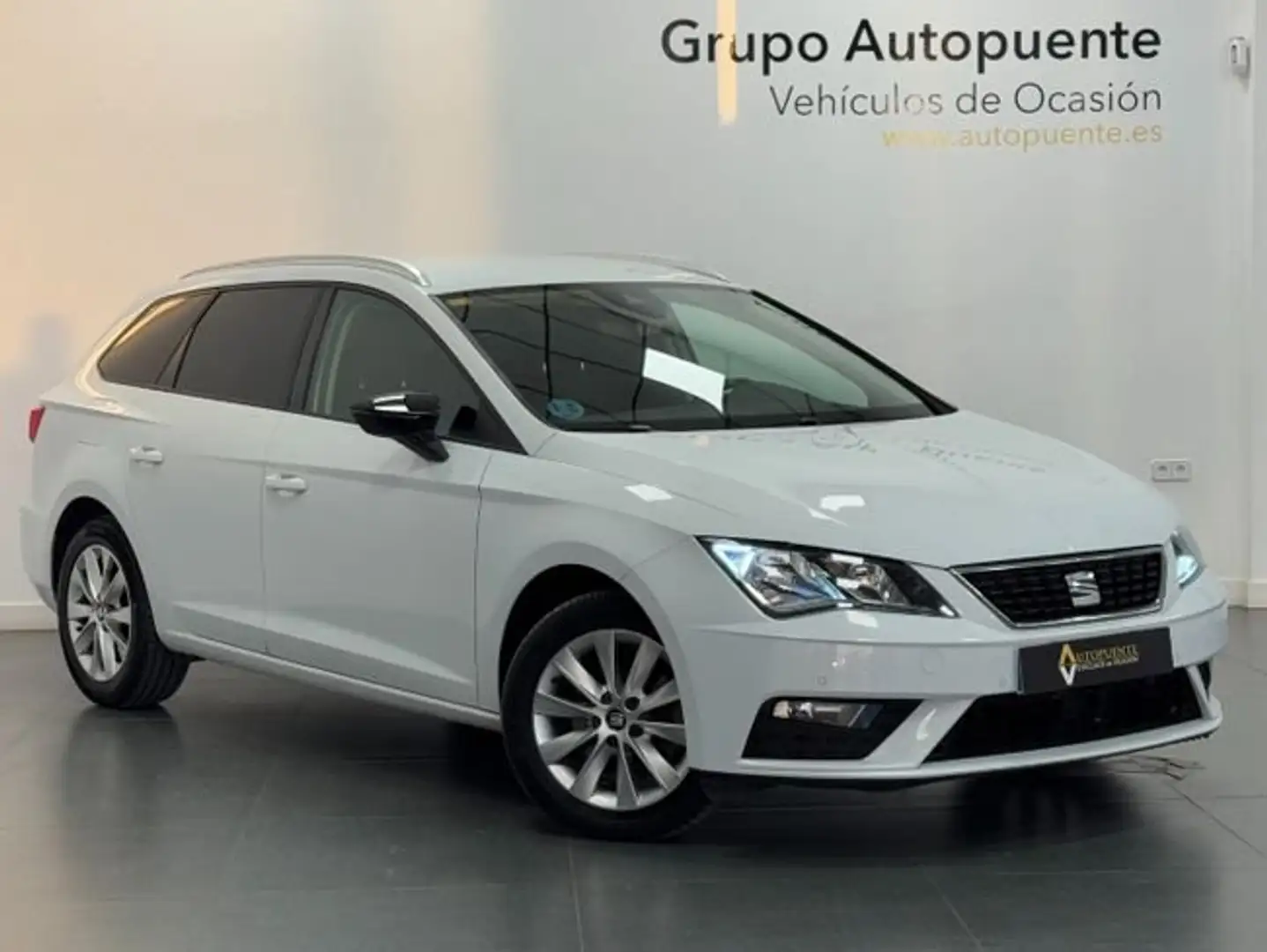 SEAT Leon STYLE NAV 115CV Blanco - 1