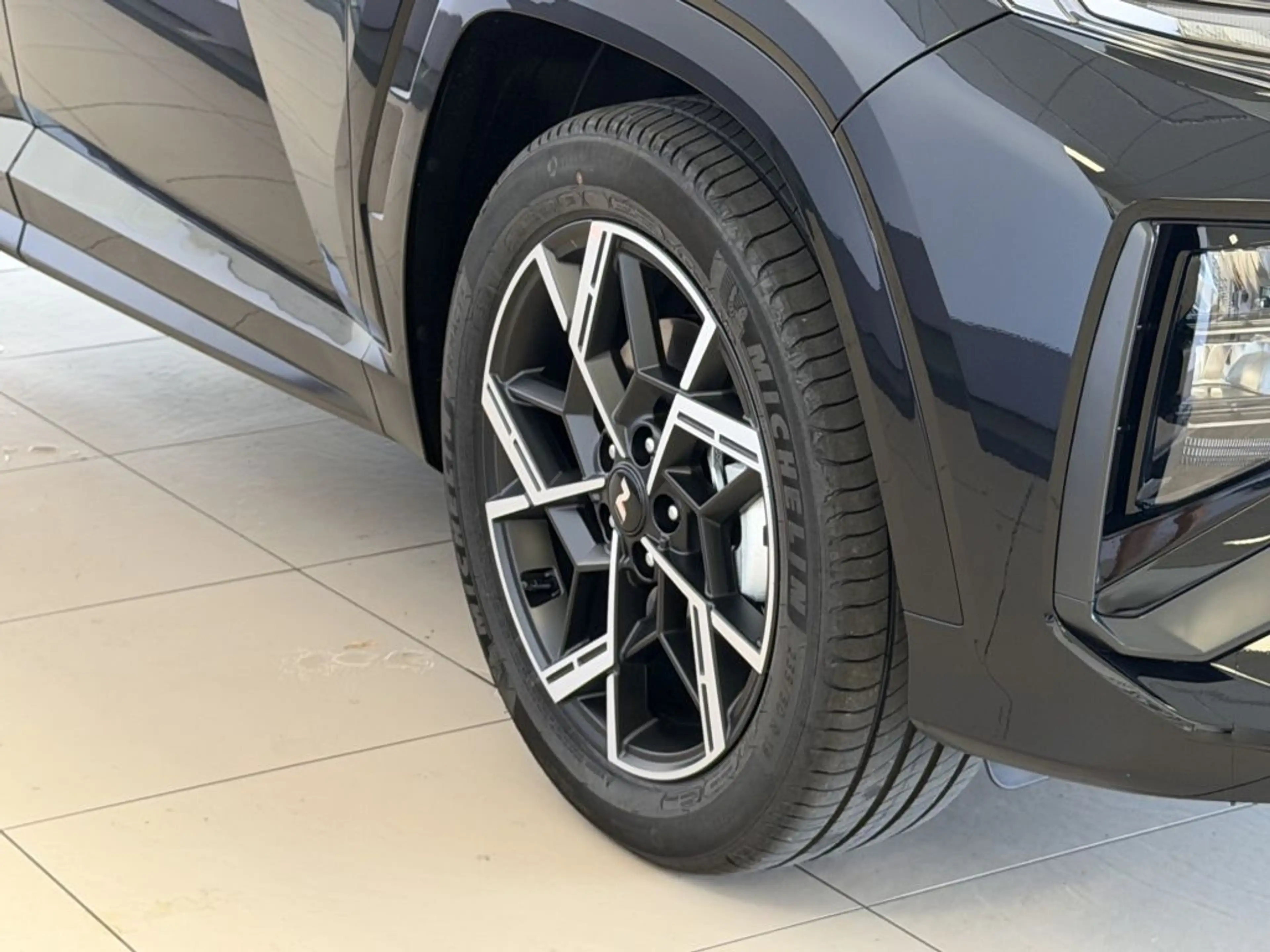 Hyundai TUCSON 1.6 T-GDi 2WD DCT N Line + Schiebedach + — photo 6