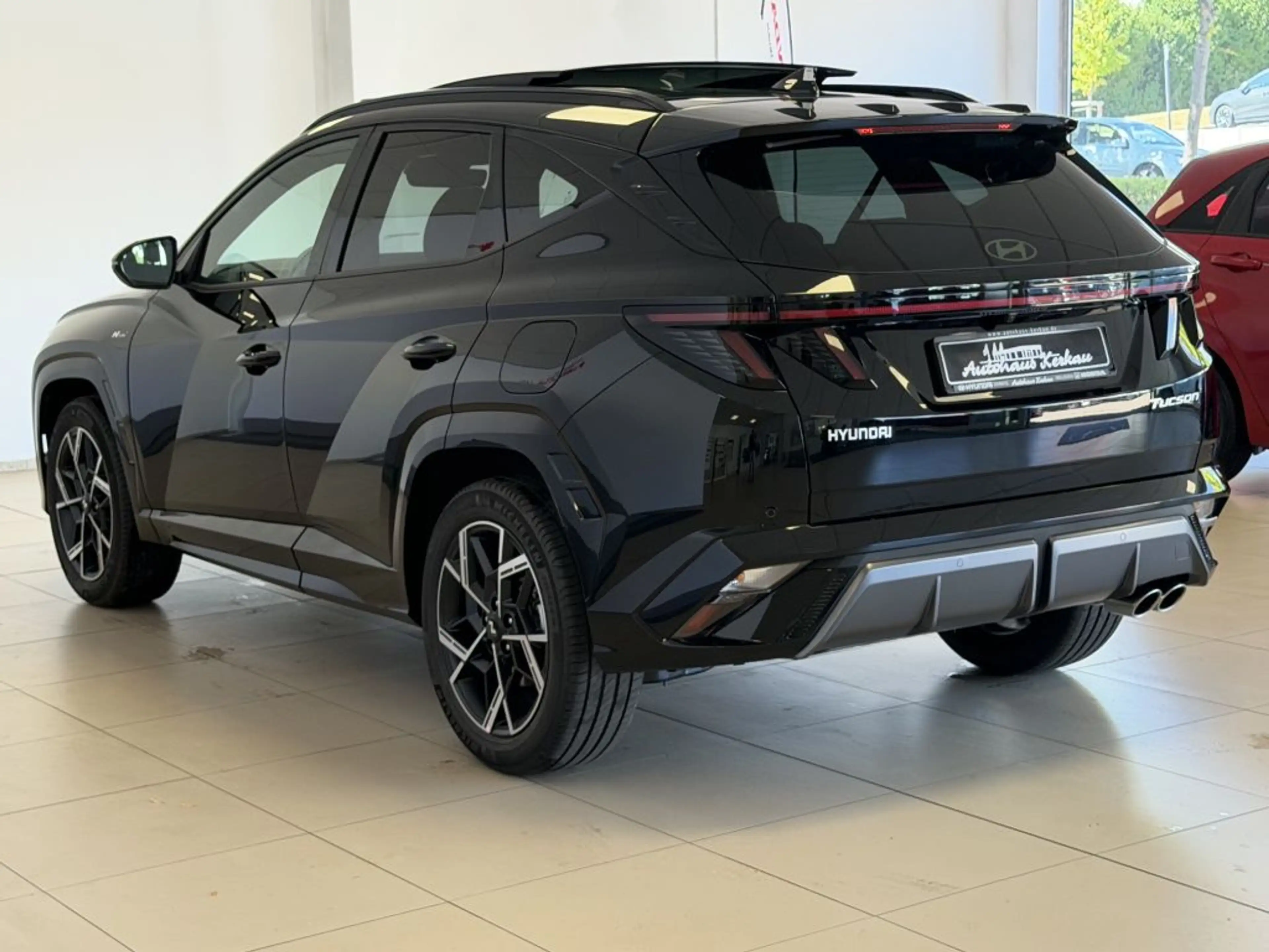 Hyundai TUCSON 1.6 T-GDi 2WD DCT N Line + Schiebedach + — photo 13