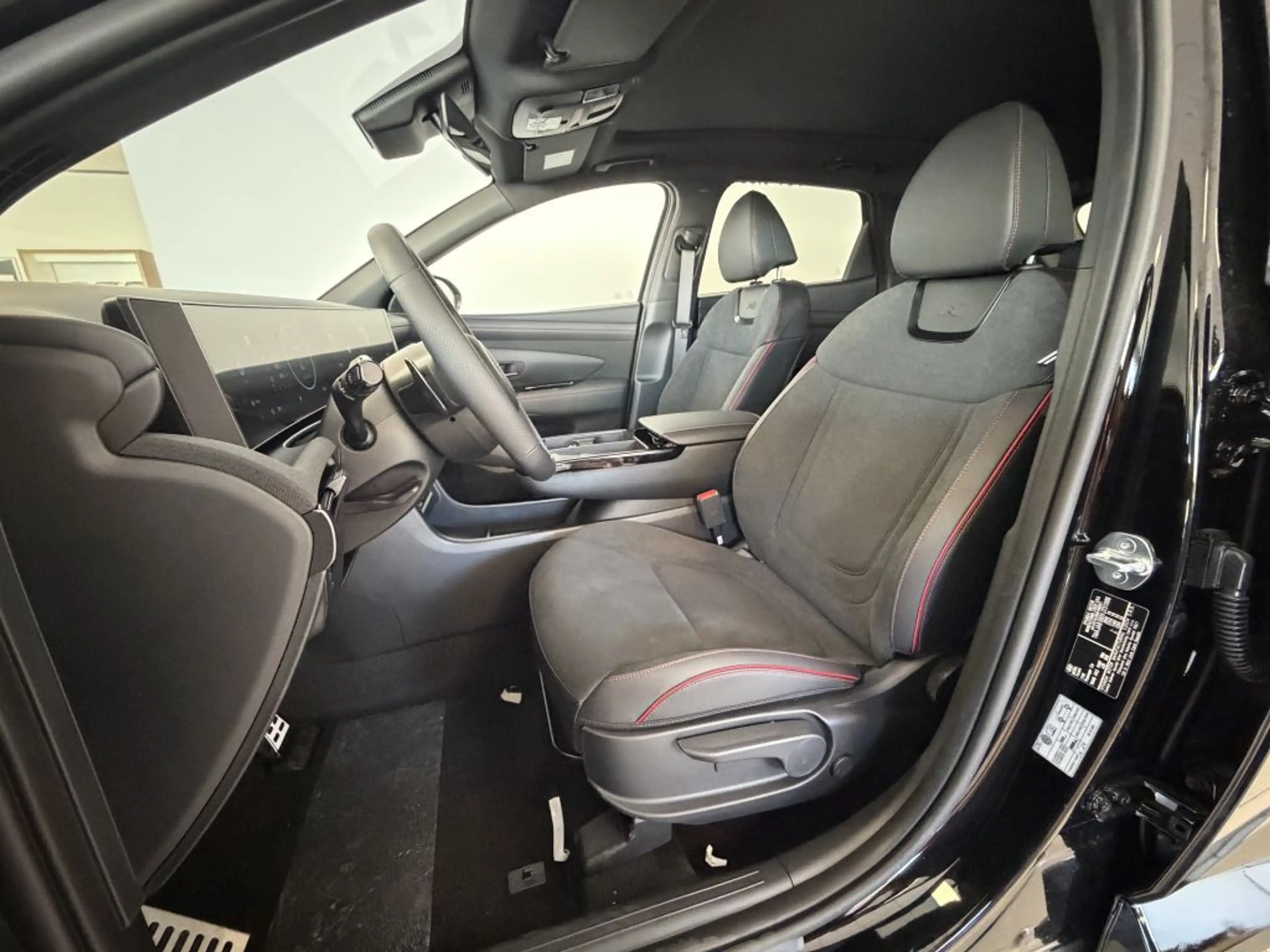 Hyundai TUCSON 1.6 T-GDi 2WD DCT N Line + Schiebedach + — photo 8