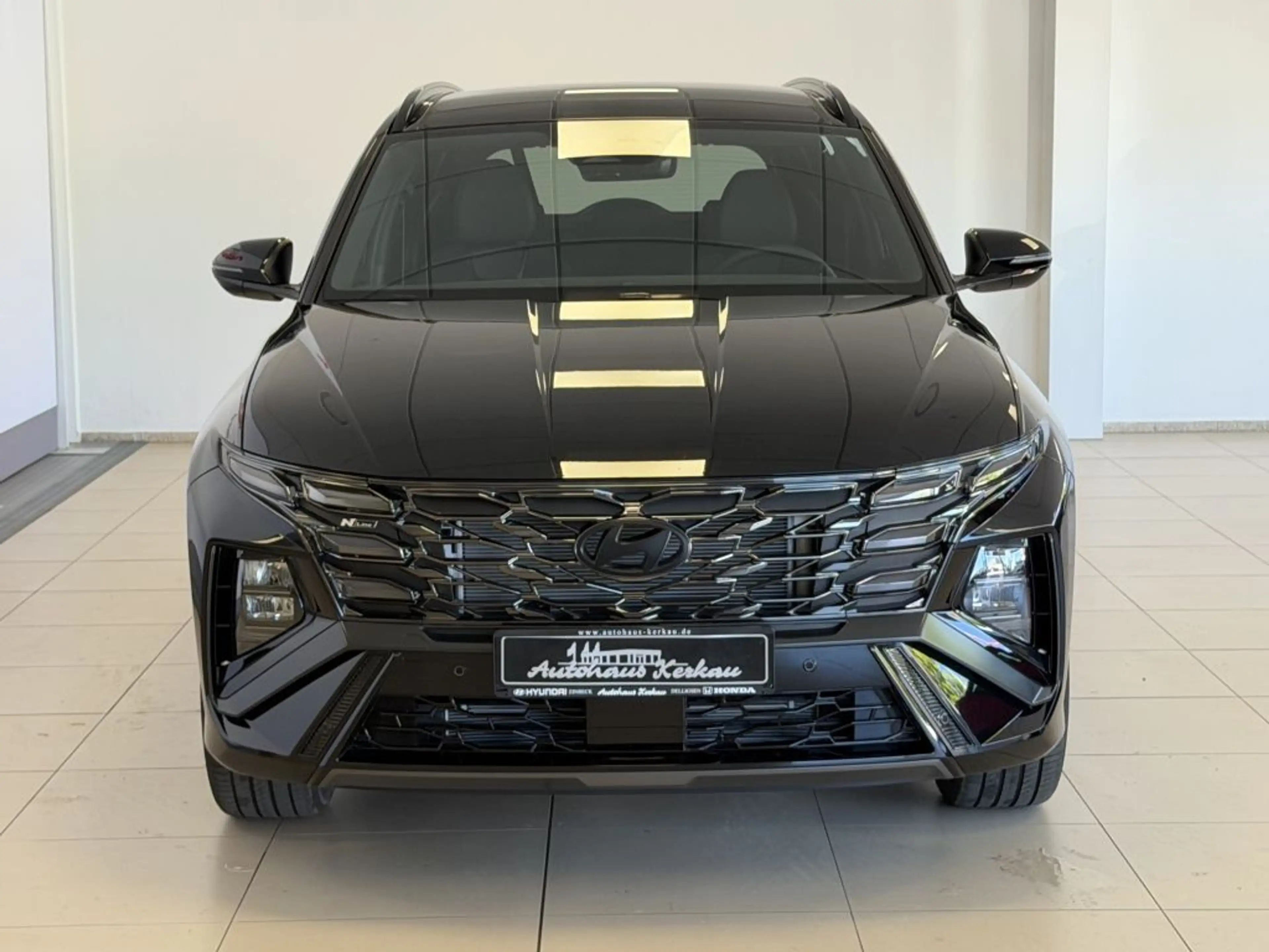 Hyundai TUCSON 1.6 T-GDi 2WD DCT N Line + Schiebedach + — photo 4
