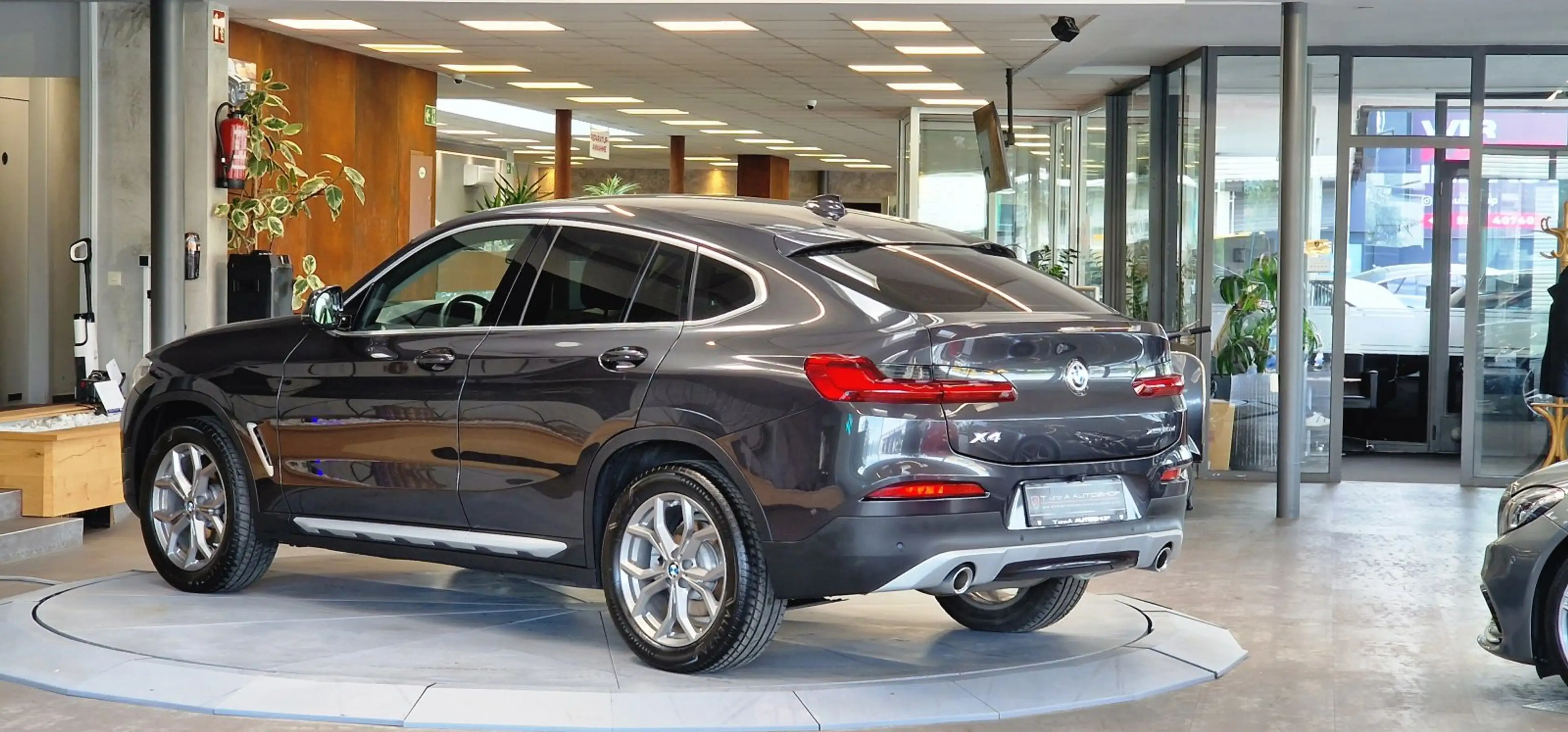 BMW X4 G02 20d xDrive X-Line Aut. *360°*AHK*Navi*19Zoll* — photo 6