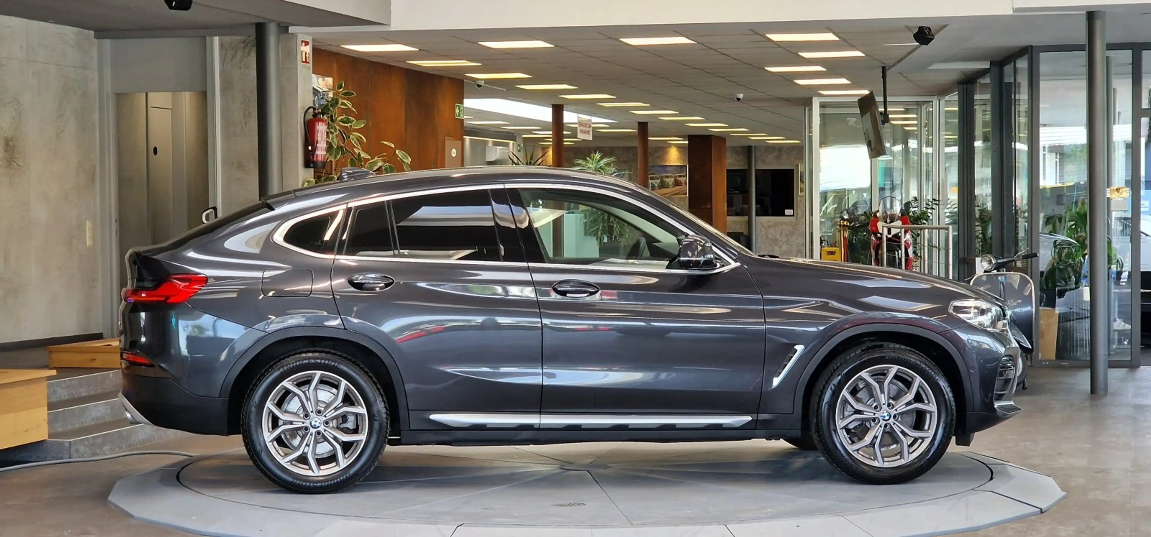 BMW X4 G02 20d xDrive X-Line Aut. *360°*AHK*Navi*19Zoll* — photo 5