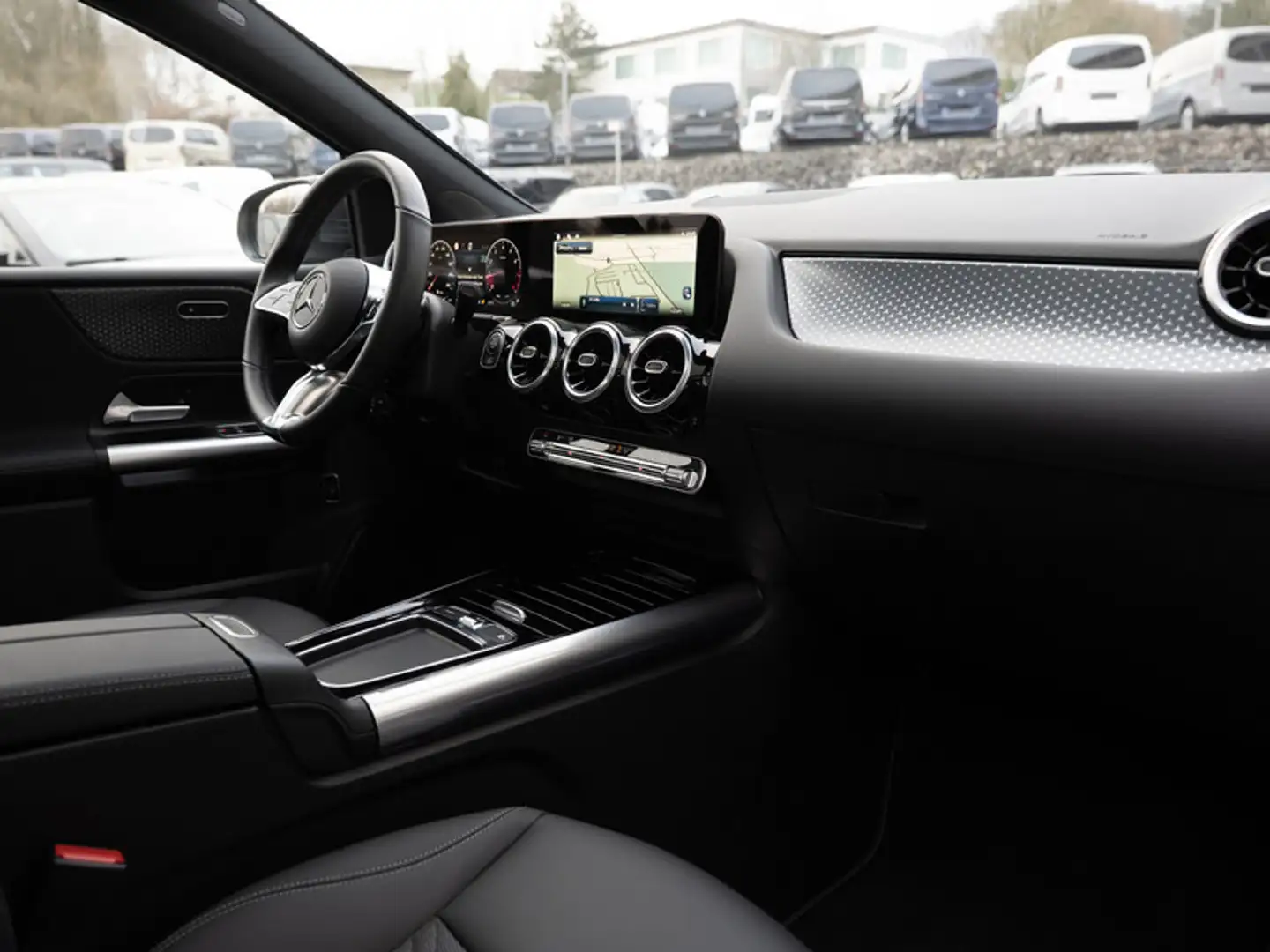 Mercedes-Benz B 180 Progressive/LED/Cam/Pano/EASY-PACK/SHZ/17" Grau - 2