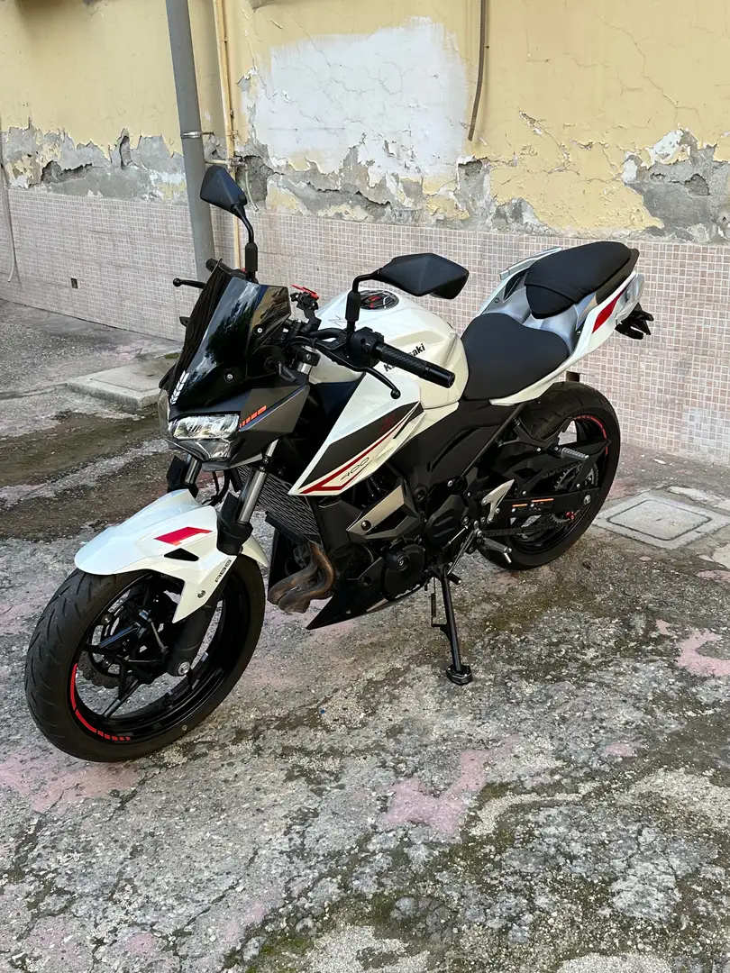 Kawasaki Z 400 Blanc - 1