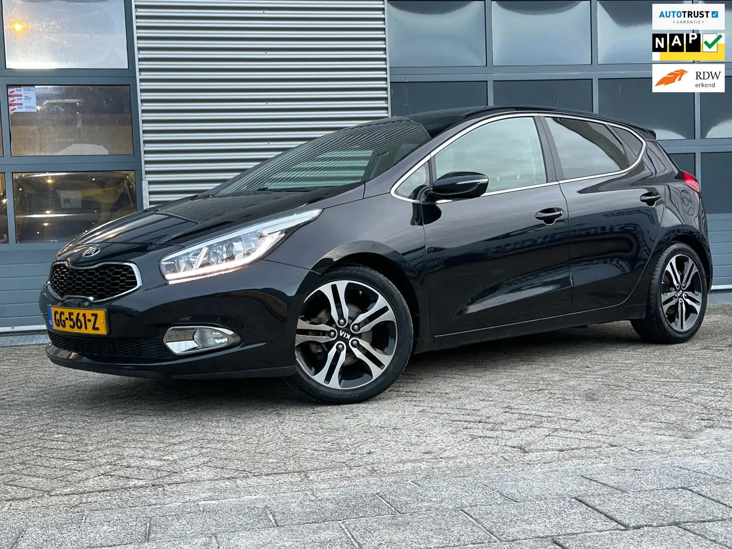 Kia Ceed / cee'd 1.6 GDI BusinessLine | NAVI | Camera | CRUISECR | Noir - 1