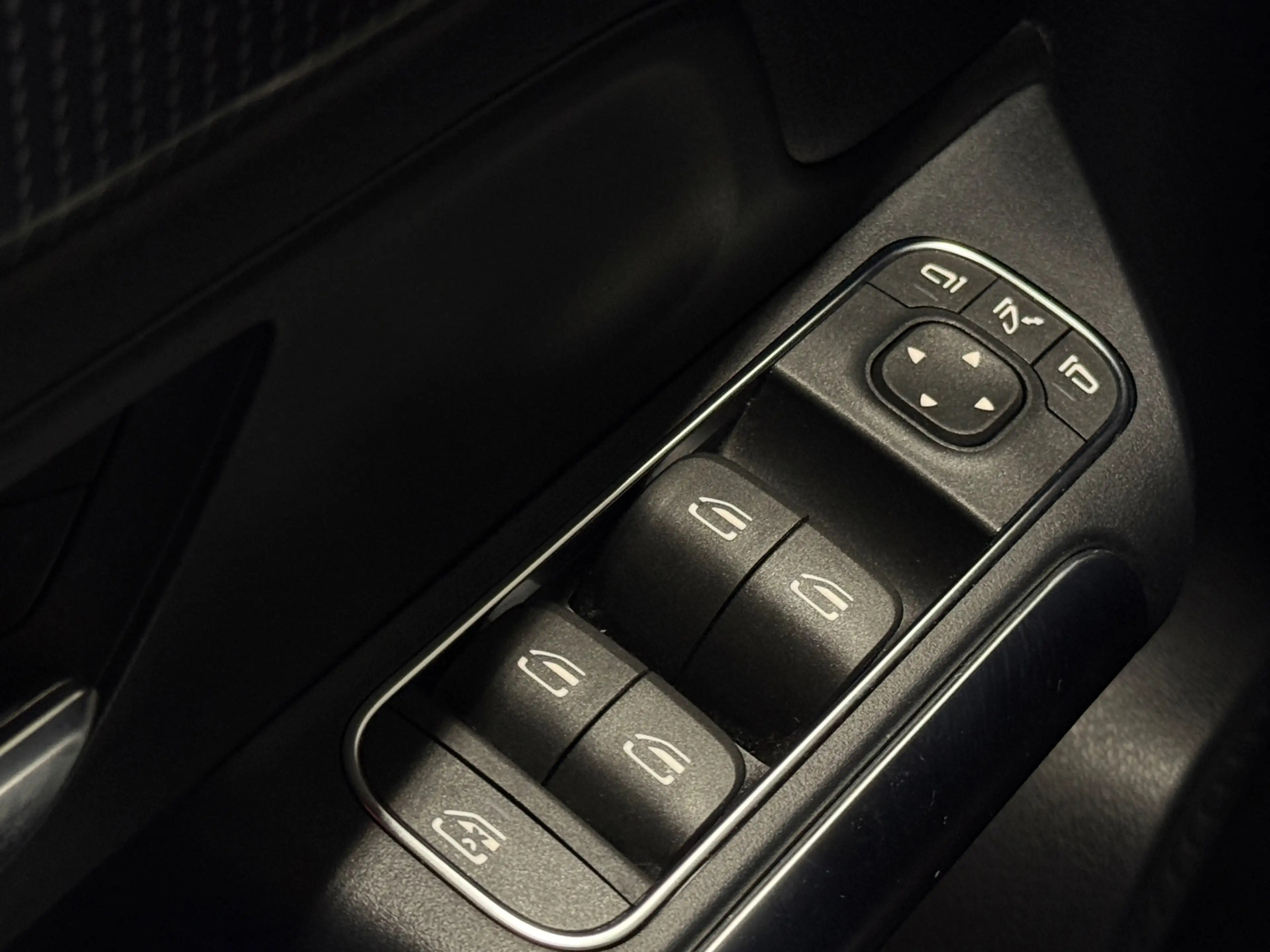 Mercedes-Benz GLA 250 e Luxury Line PHEV AUT Navi Camera Elek. Trekhaak — photo 12