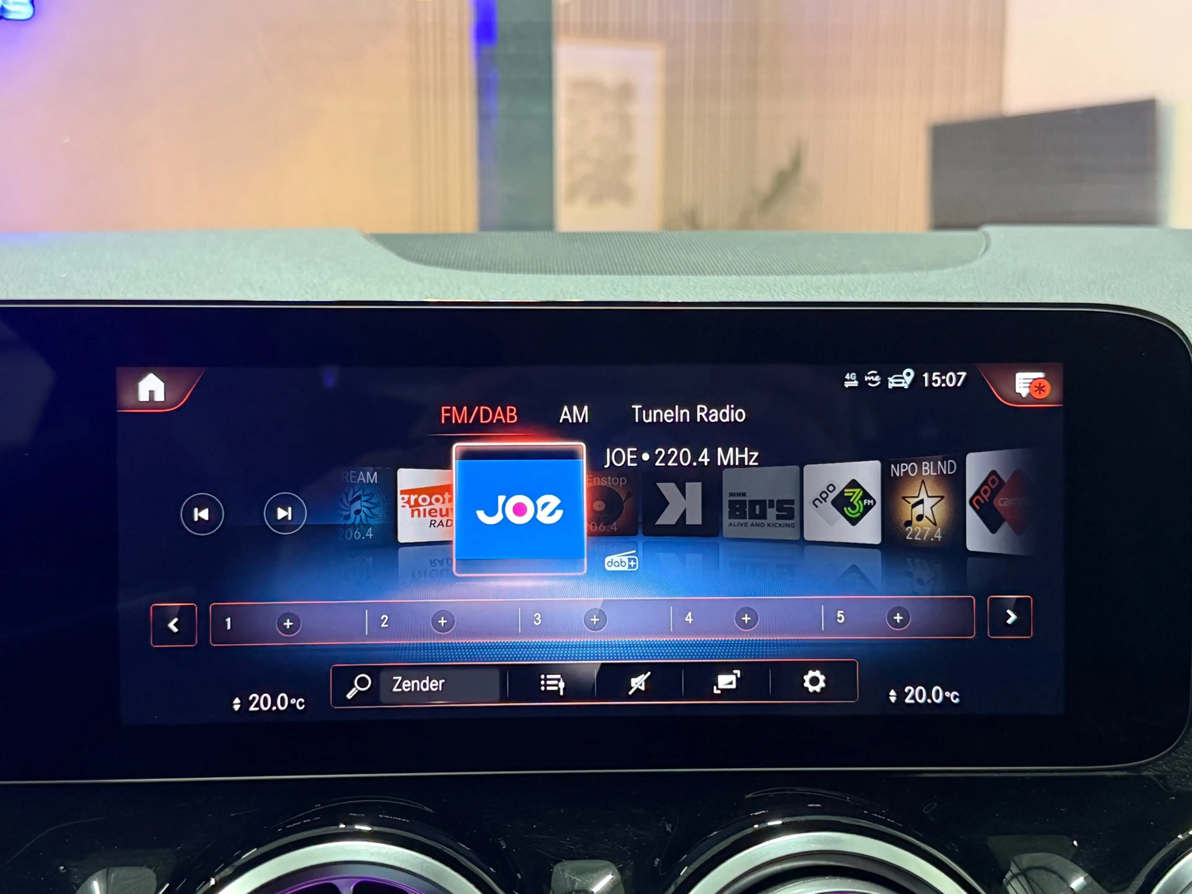 Mercedes-Benz GLA 250 e Luxury Line PHEV AUT Navi Camera Elek. Trekhaak — photo 33
