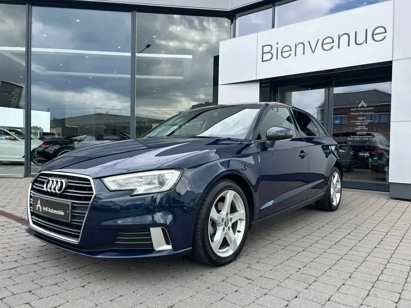 Audi A3 Sportback 2.0 TDi SPORT S tronic *GARANTIE*CARPLAY Bleu - 1