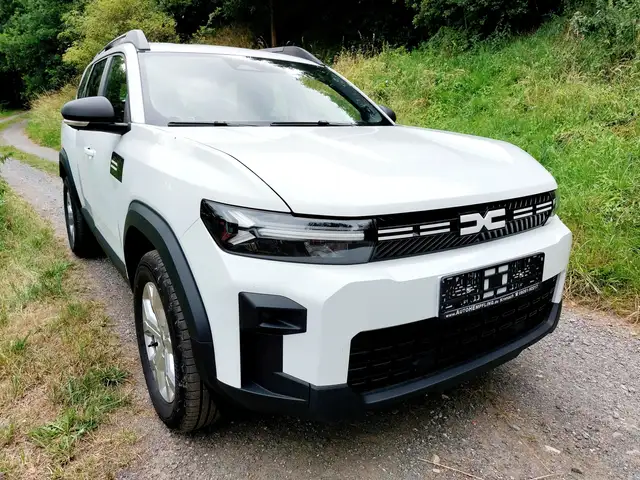 Dacia Bigster TCE140 MH Essential R-Kamera PDC Alus 17" DAB+