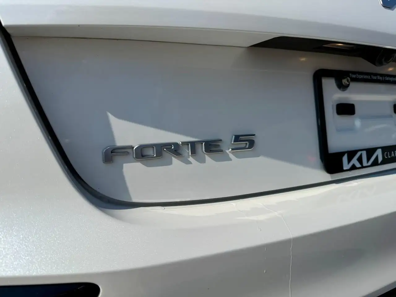 Kia Forte снимка Kia Forte