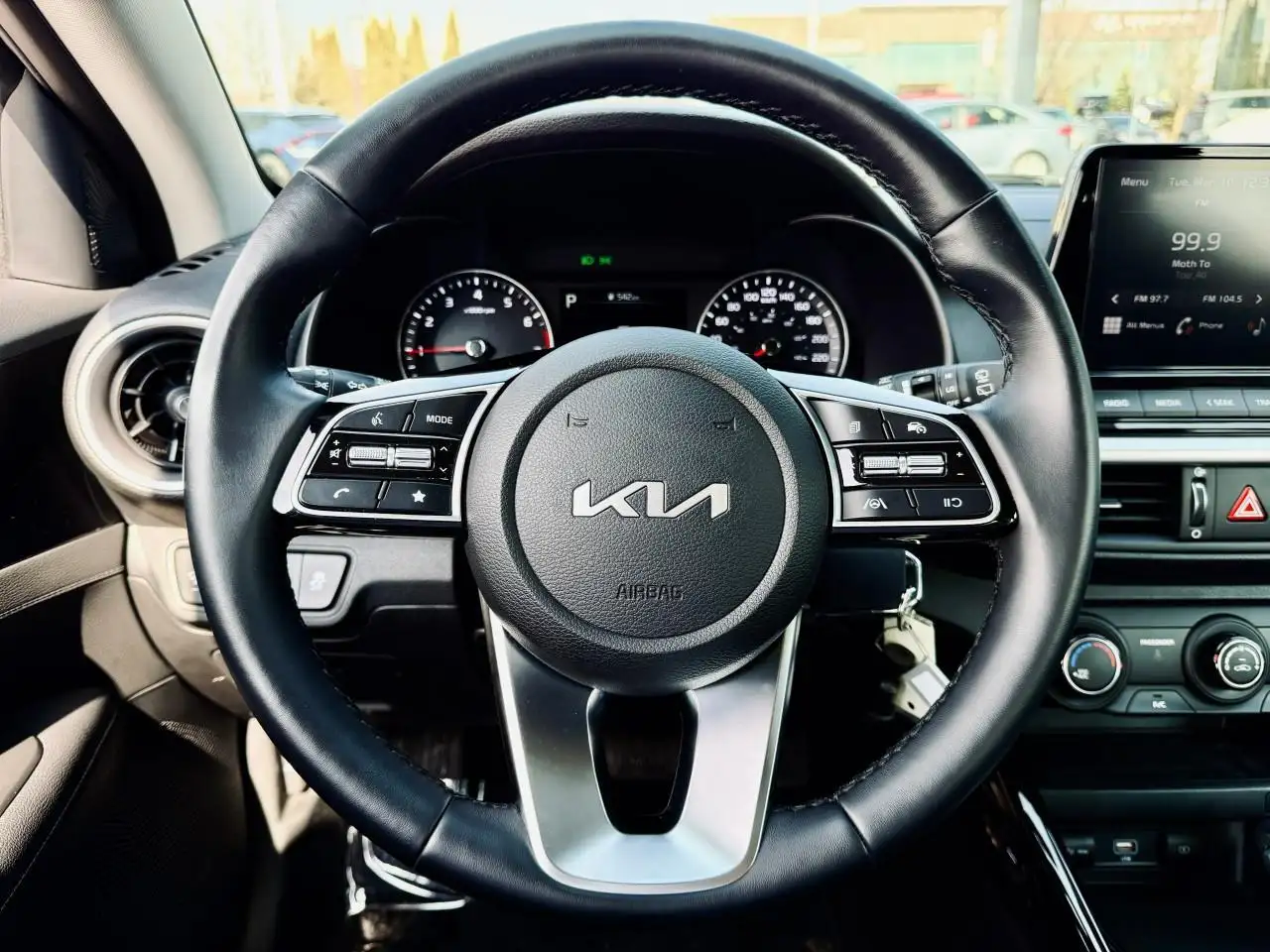 Kia Forte снимка Kia Forte