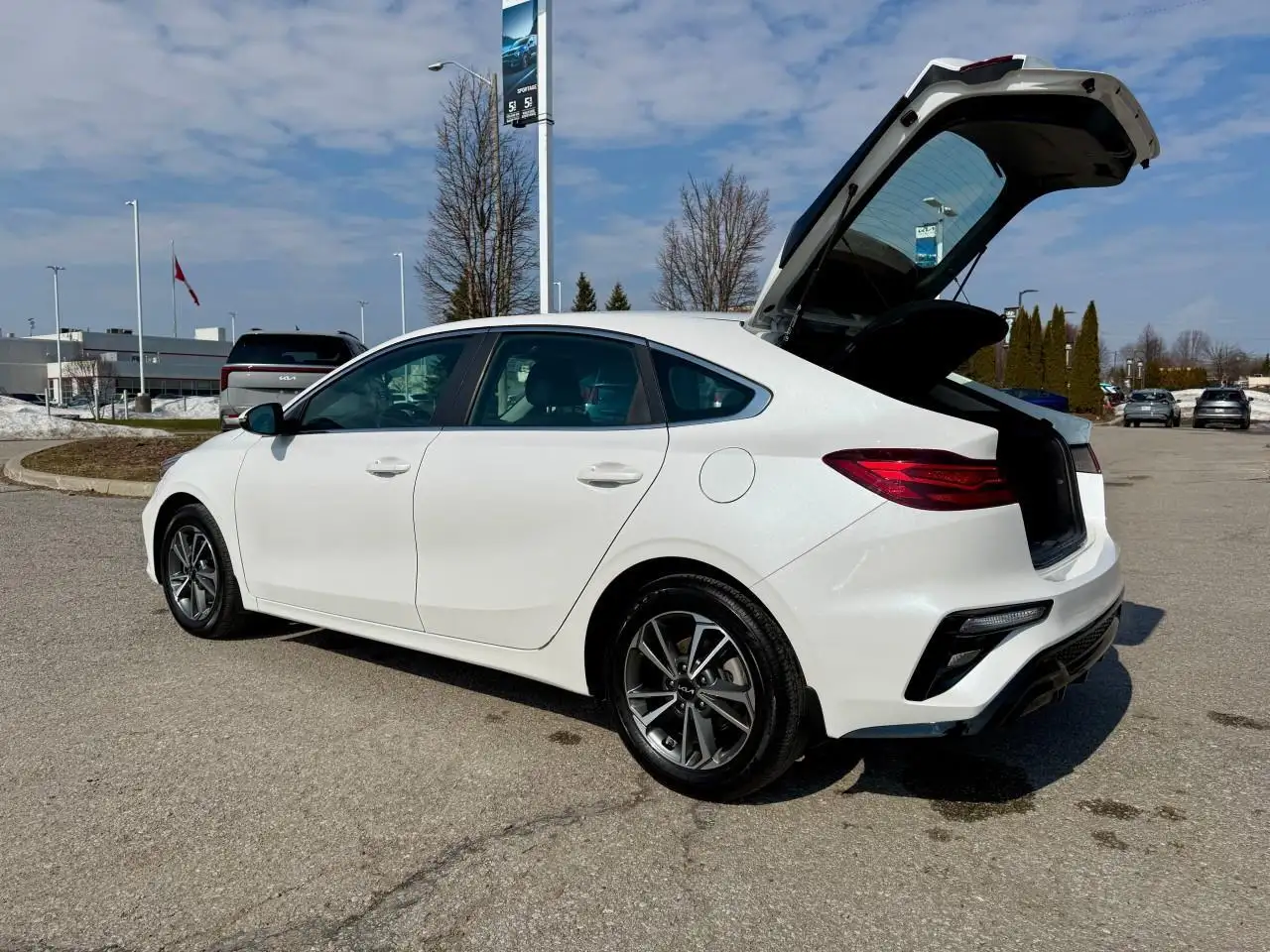 Kia Forte снимка Kia Forte