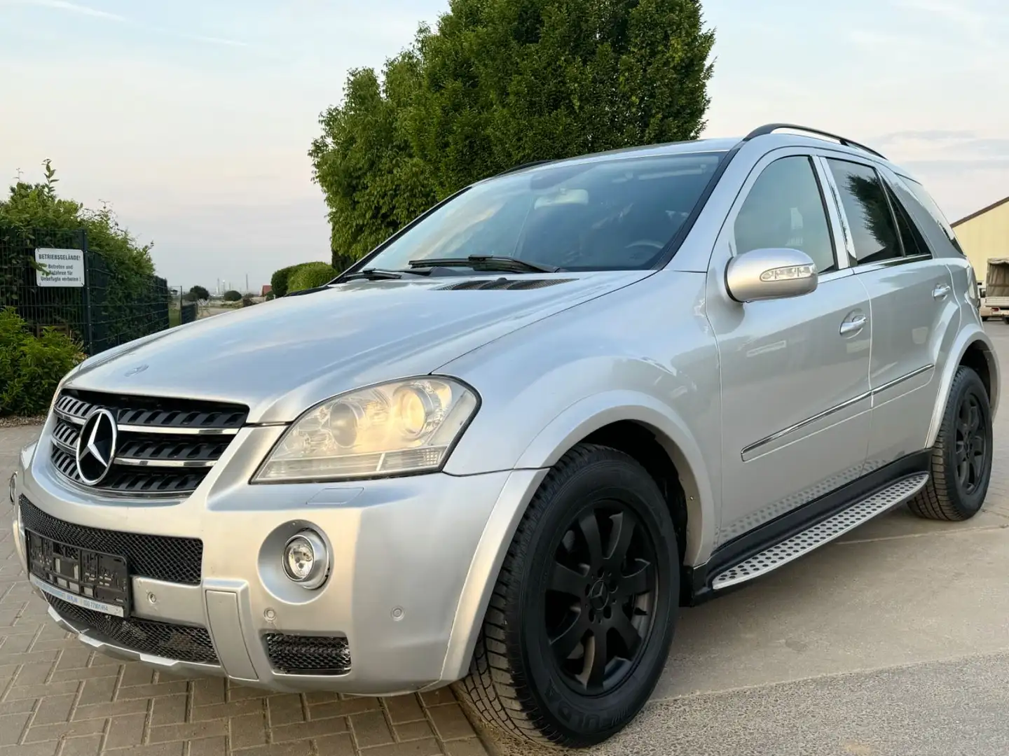 Mercedes-Benz ML 320 CDI AMG*4MATIC*LEDER*Xenon* Silber - 1