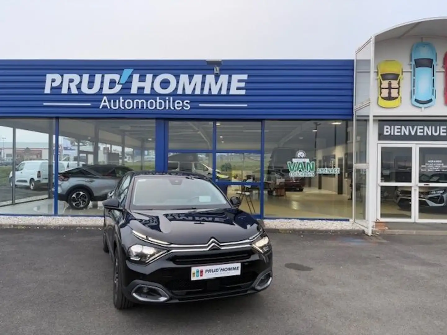 Citroen C4 PURETECH 130CH S\u0026S SHINE EAT8 Noir - 1