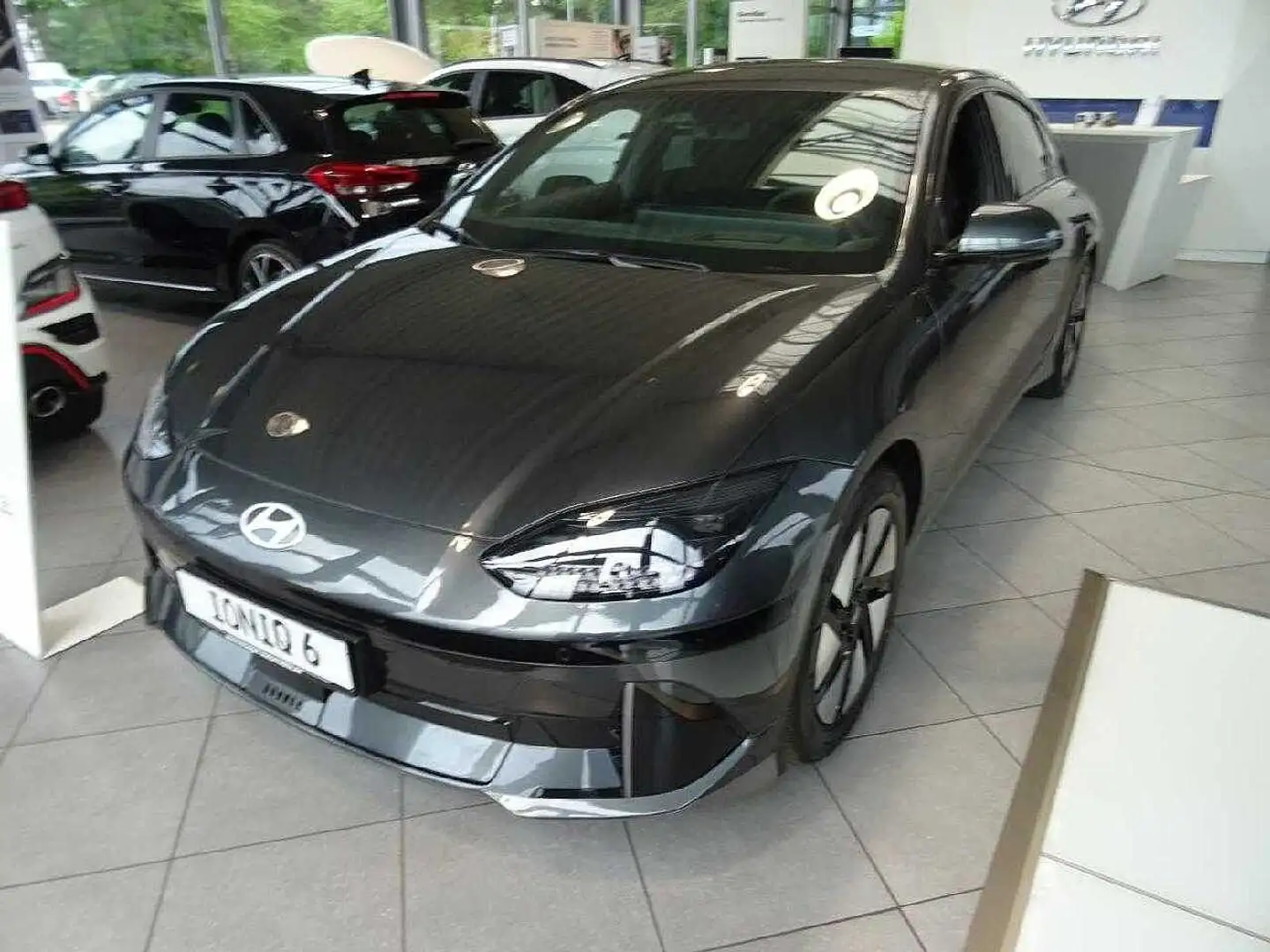 Hyundai IONIQ 6 Techniq Elektro Matrix-LED/Wärmepumpe/800V Grau - 1