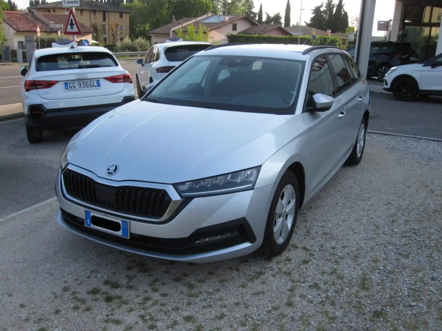 Skoda Octavia 2.0 TDI EVO SCR 150 CV DSG Wagon Executive Plateado - 1