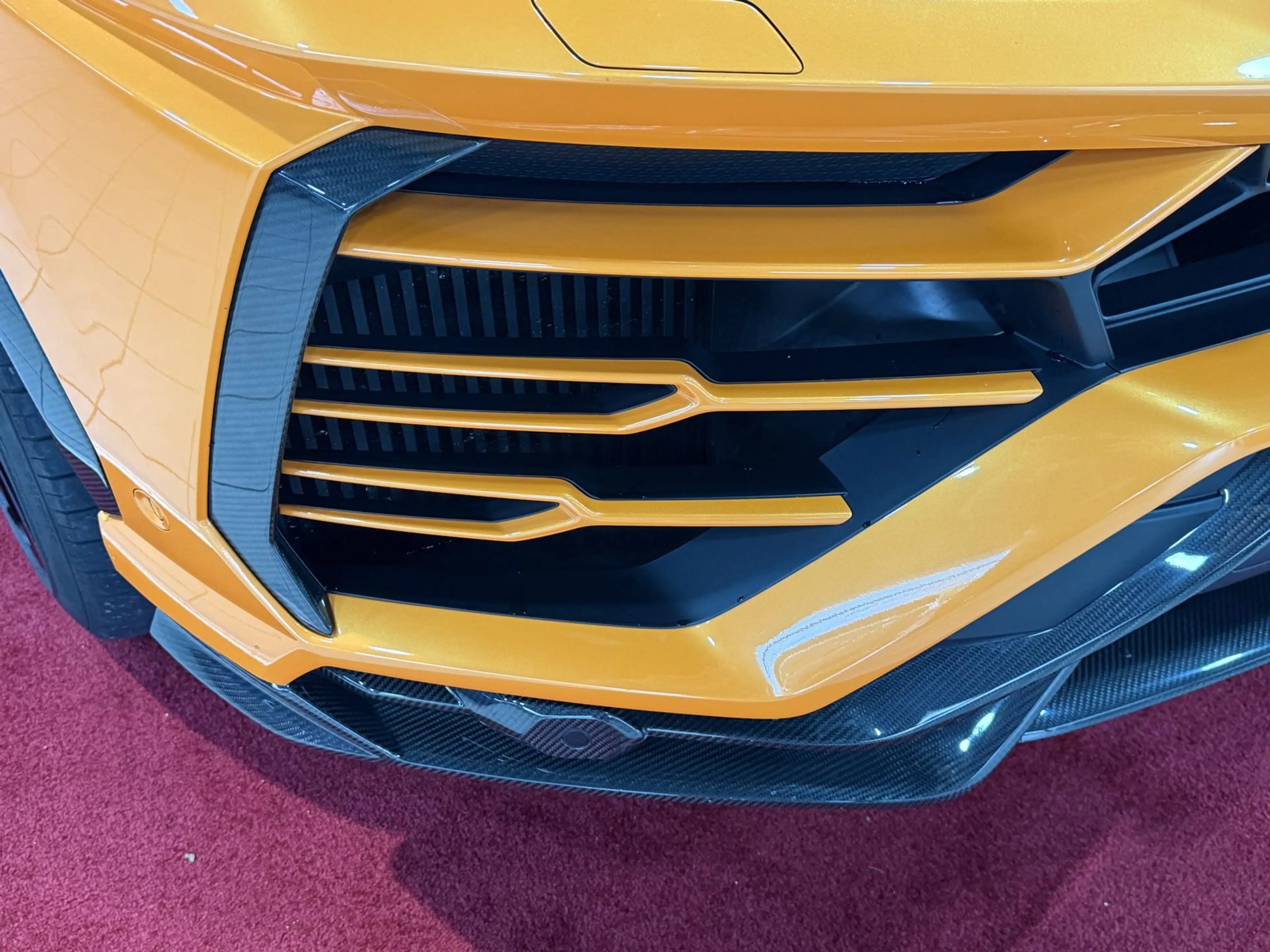 Lamborghini Urus Carbon Paket Interieur&Exterieur +PANO+B&O+ — photo 14