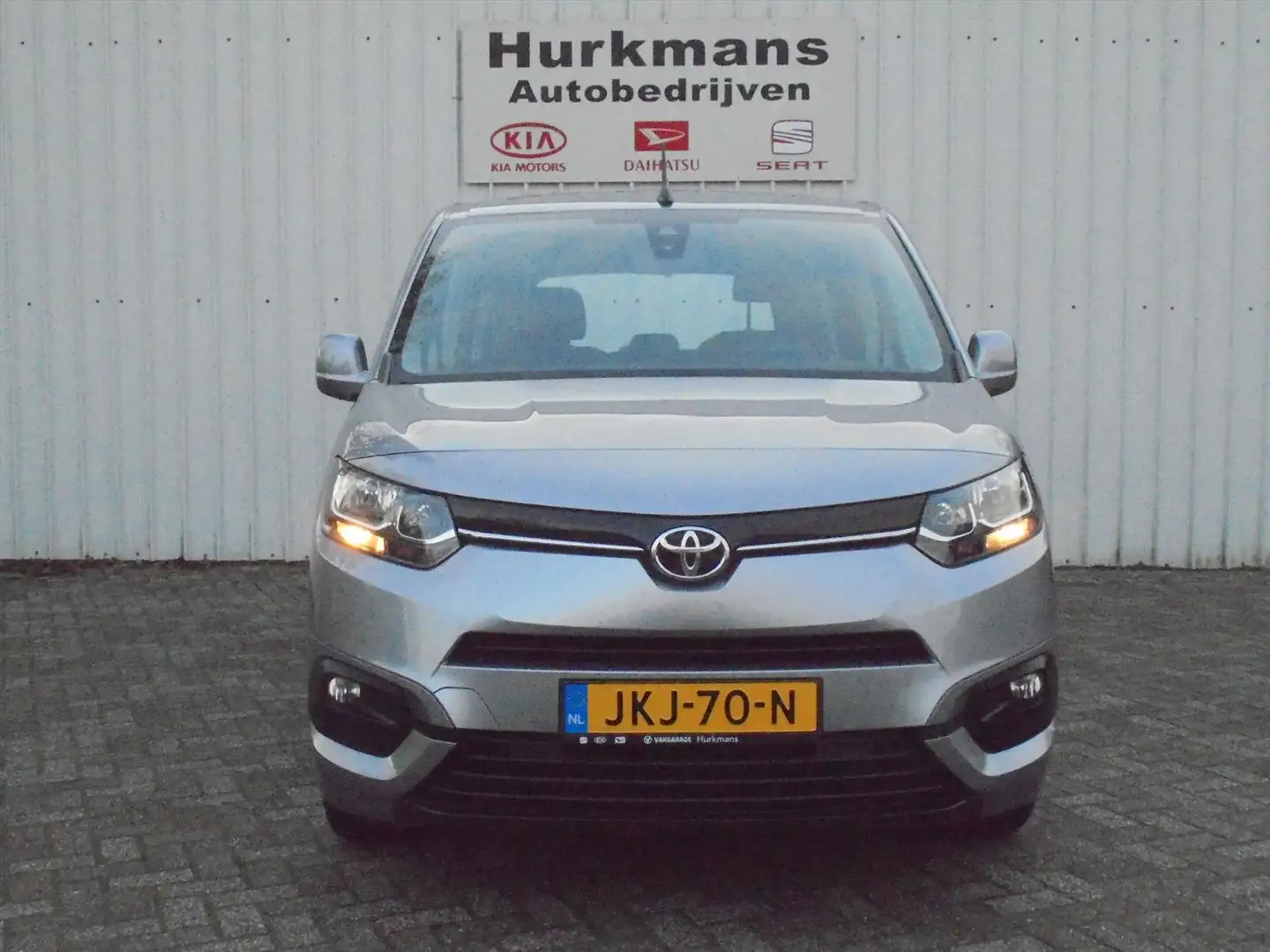 Toyota Proace City Verso 1.2 TURBO 110PK 45.598 KM !! ZEER NETTE AUTO Grijs - 2