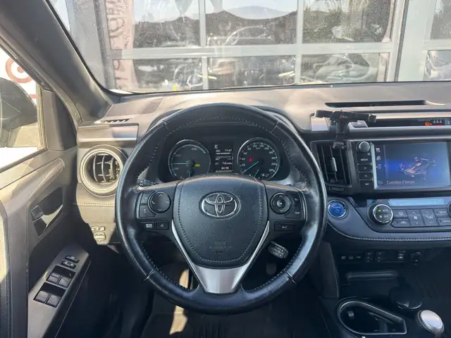 Toyota Rav4 view 8