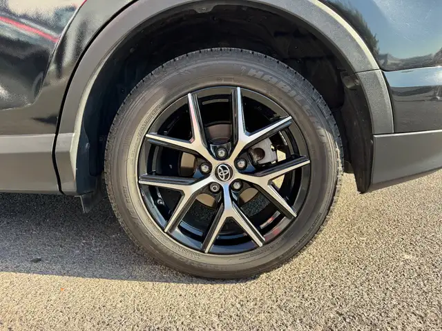 Toyota Rav4 view 26