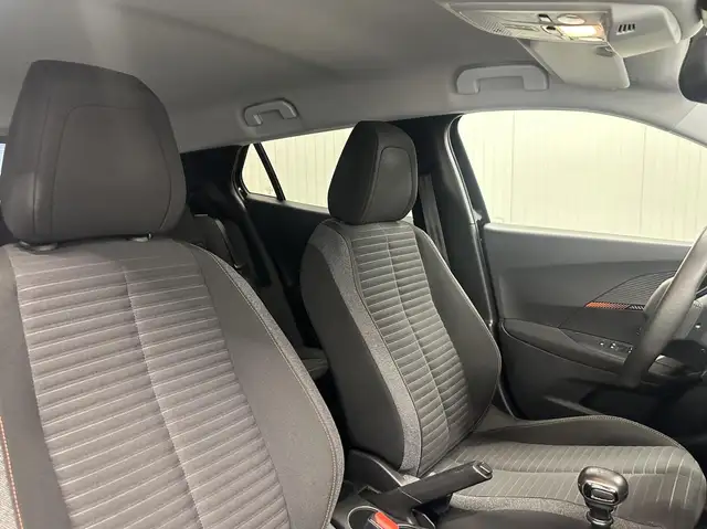 Peugeot 2008 view 13