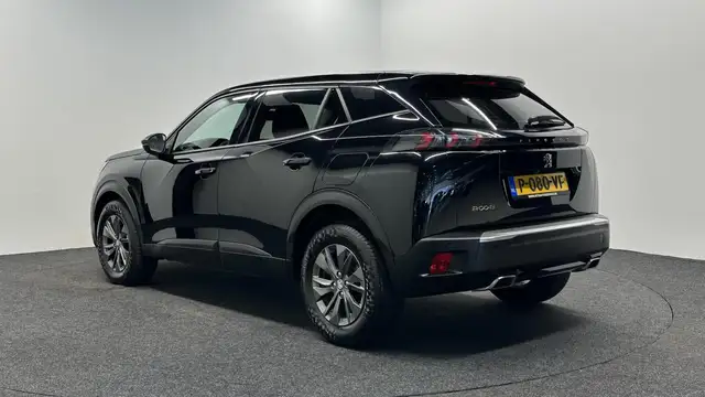 Peugeot 2008 view 4