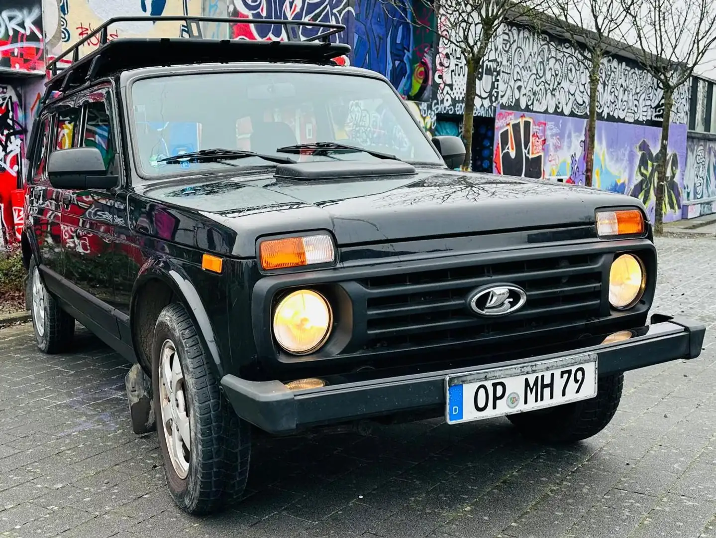 Lada 4x4 Lada 4x4 Urban Schwarz - 1