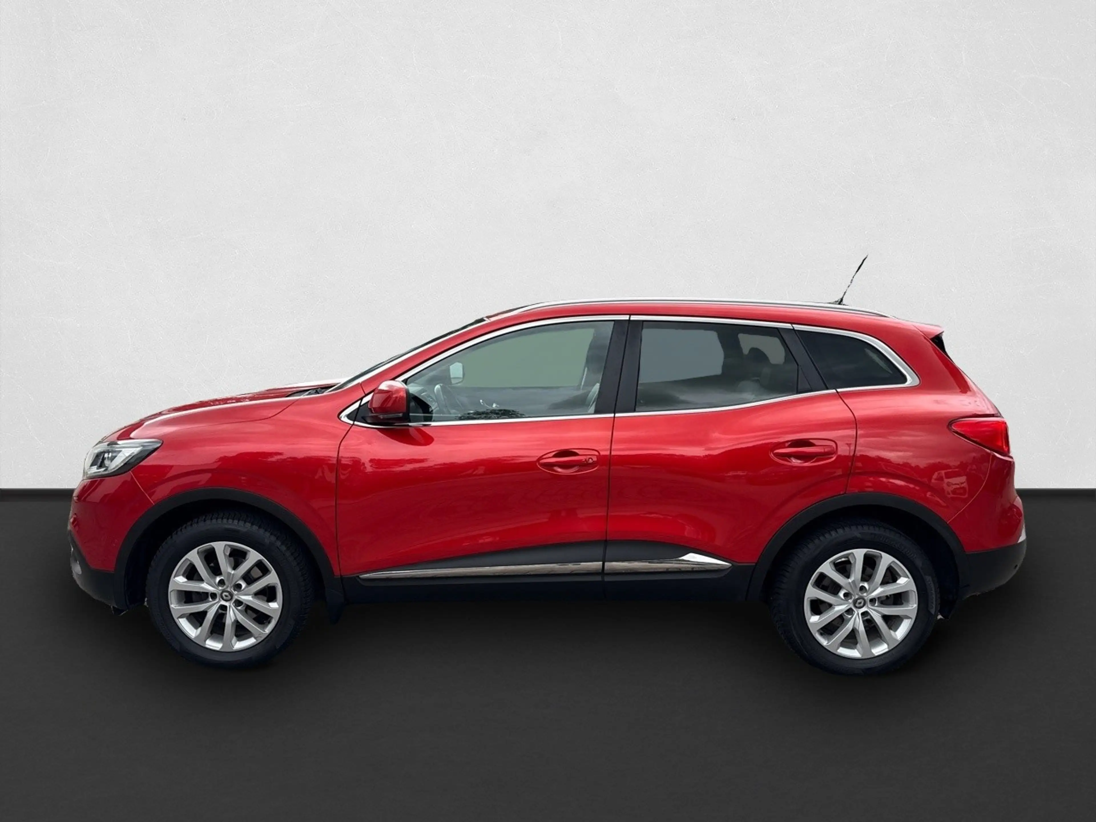 Renault Kadjar 1.2 TCe Intens CAMERA / 17 INCH / TREKHAAK — photo 8