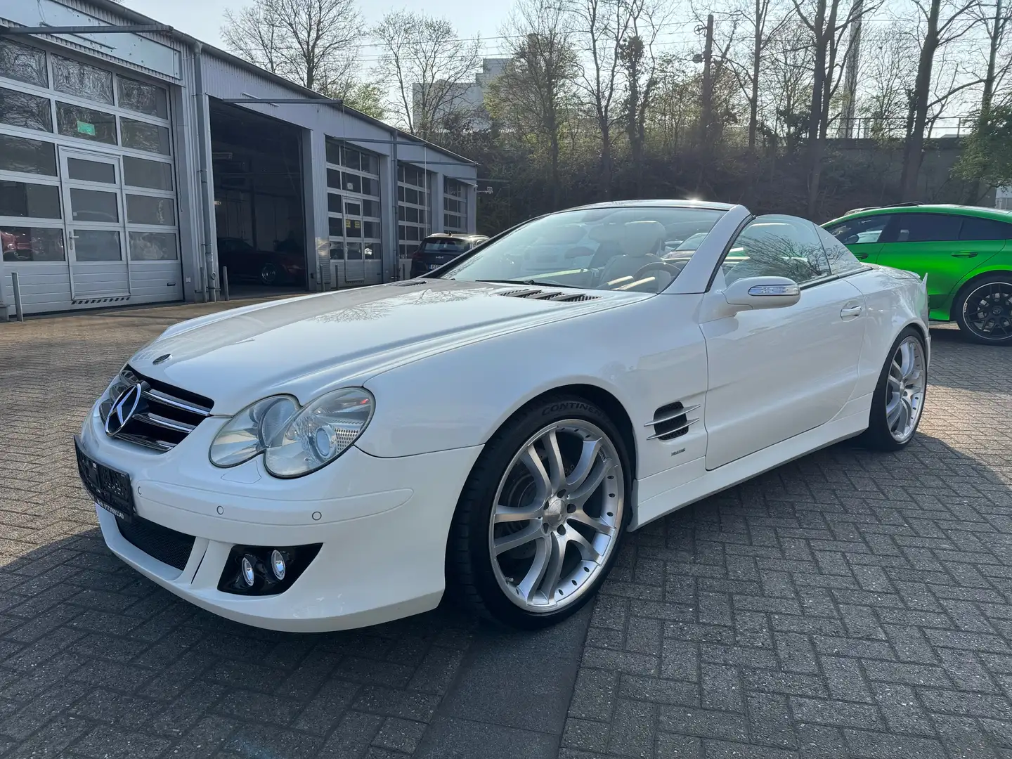 Mercedes-Benz SL 500 SL 500, Braubus ( B11 ), gepflegt Білий - 2