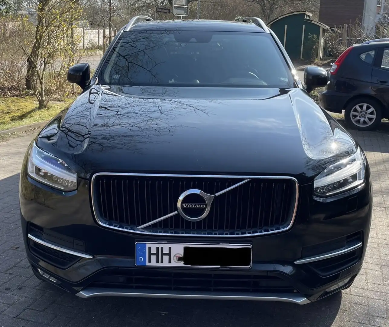 Volvo XC90 D5 AWD Geartronic Momentum Schwarz - 2