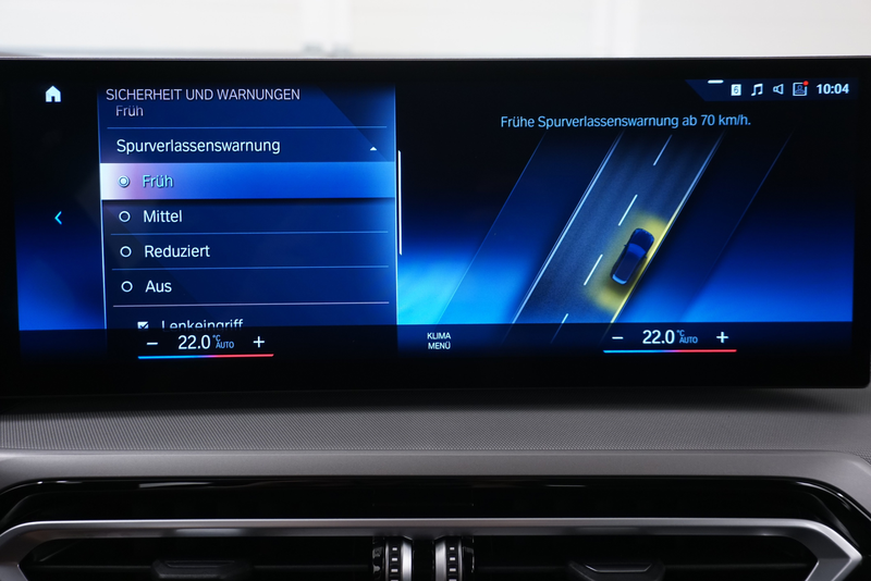 BMW 318 d Sport // Soundsystem // Head up Display // — photo 11