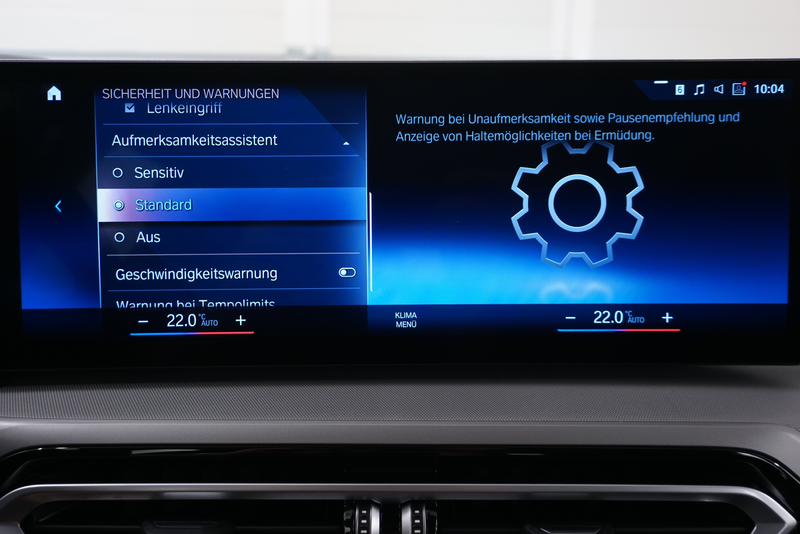 BMW 318 d Sport // Soundsystem // Head up Display // — photo 12