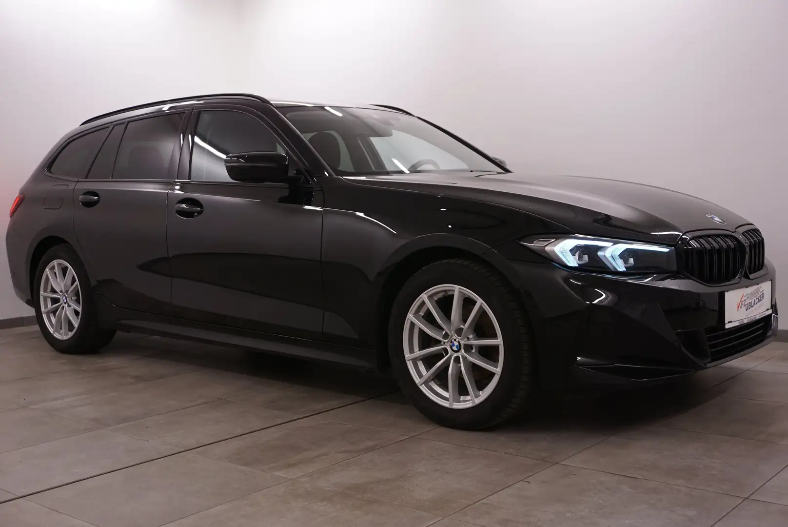 BMW 318 d Sport // Soundsystem // Head up Display // Schwarz - 1