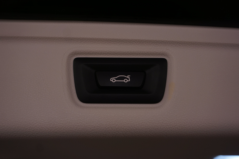BMW 318 d Sport // Soundsystem // Head up Display // — photo 26