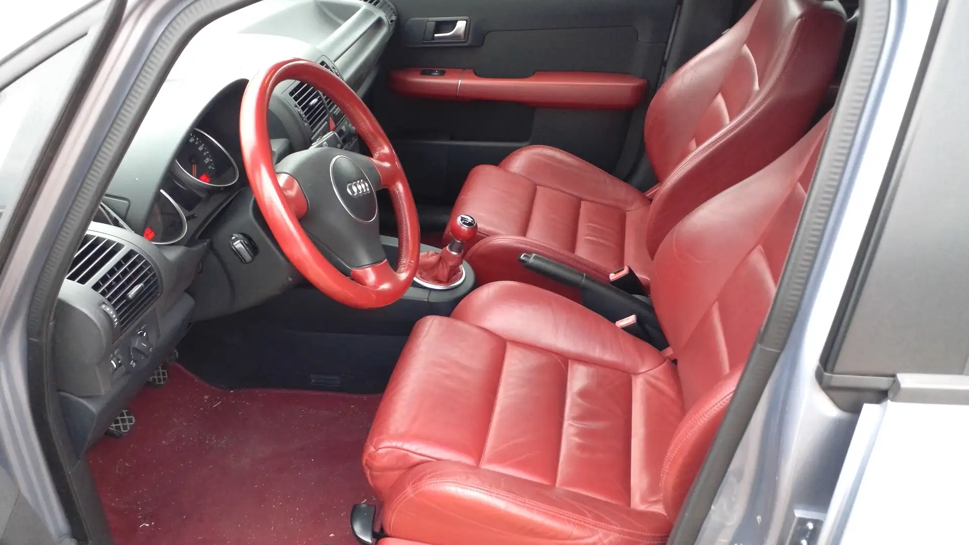 Audi A2 A2 1.4 Grau - 2