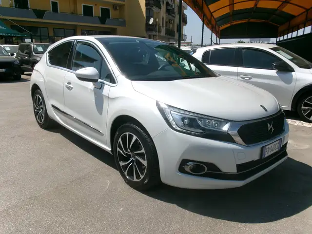 DS Automobiles DS 4 DS4 1.6 BLUEHDI 120CV E6 PERFORMANCE CHIC LED/NAVI/PDC BIANCO PERLATO 102000 KM