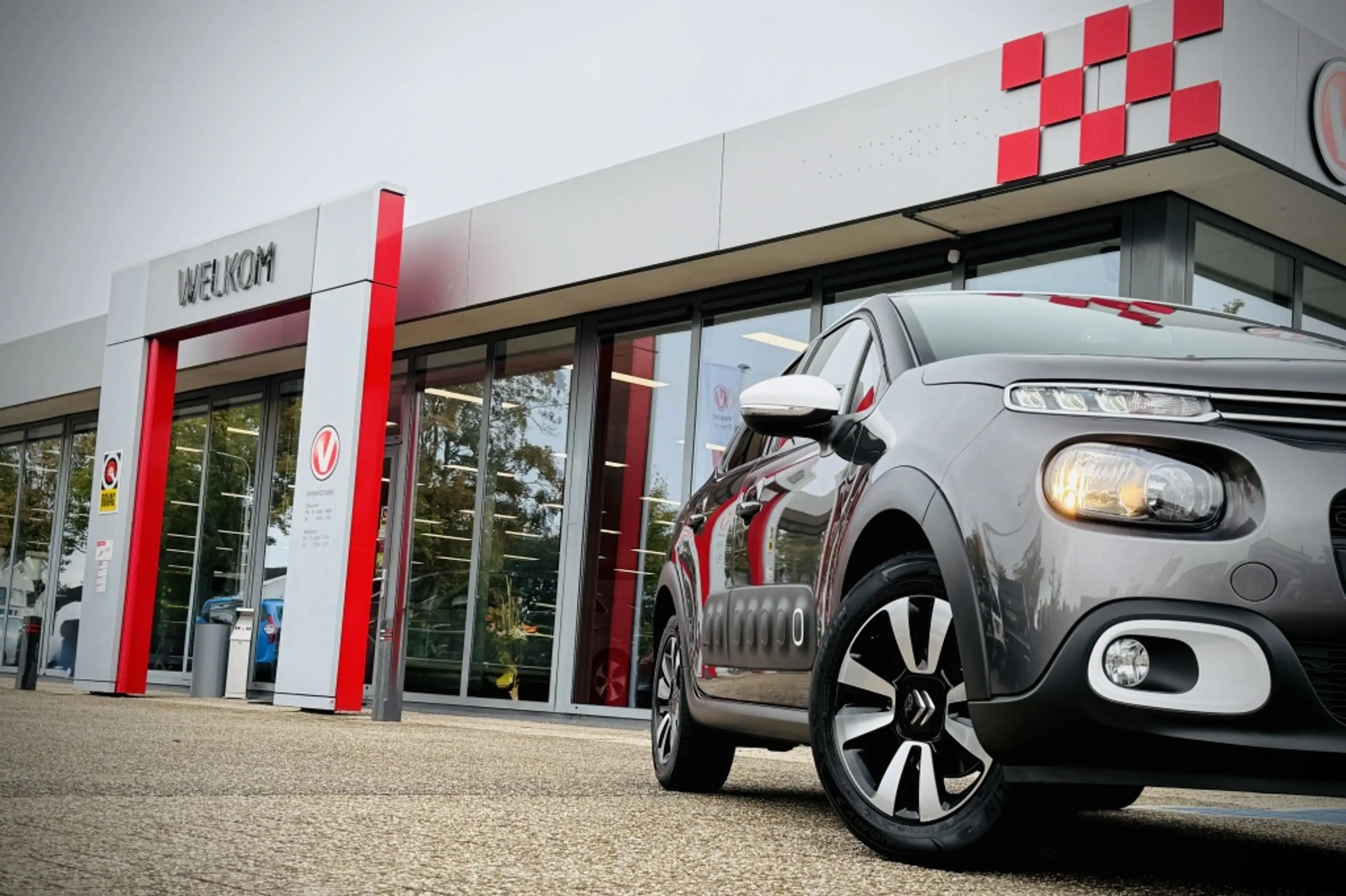 Citroen C3 1.2 Shine | CAMERA | CLIMA | CARPLAY + ANDROID — photo 4